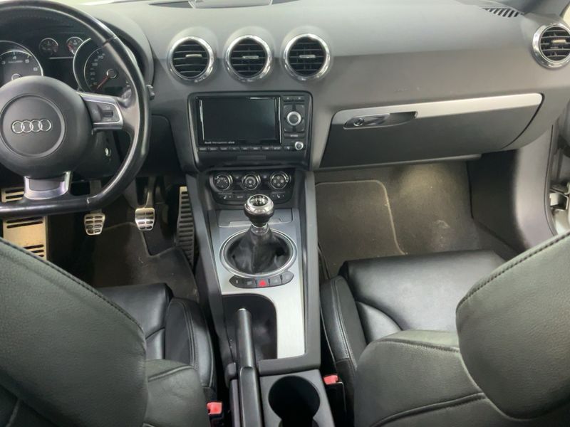 Audi TT 1.8 TFSI Coupe — zdjęcie 12