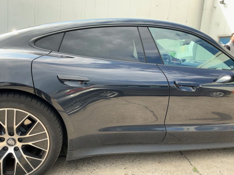 Porsche Taycan Basis — zdjęcie 7