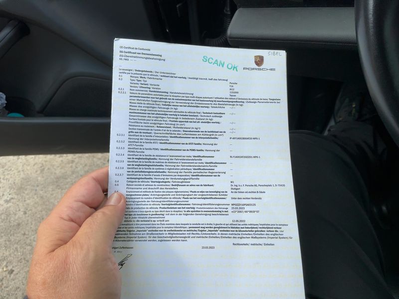 Porsche Taycan Basis — zdjęcie 16