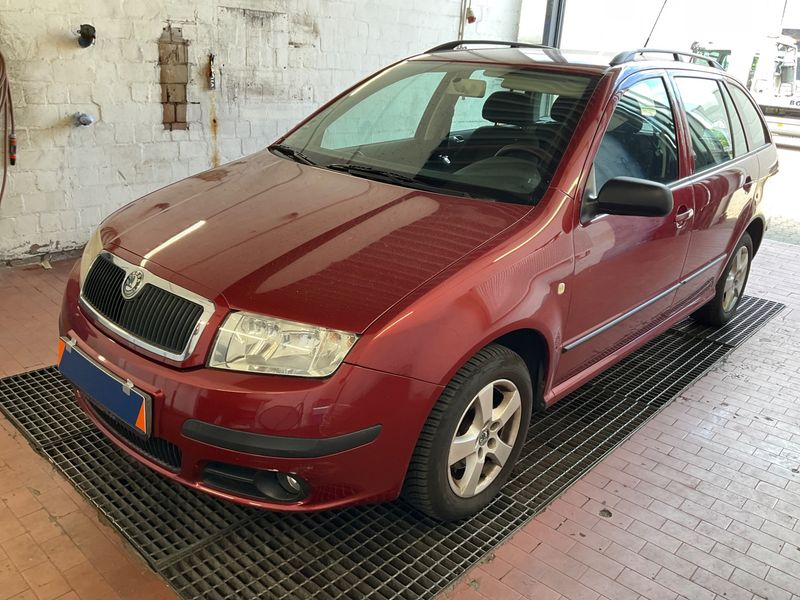 Skoda Fabia 1.4 Ambiente 2007 – снимка 1