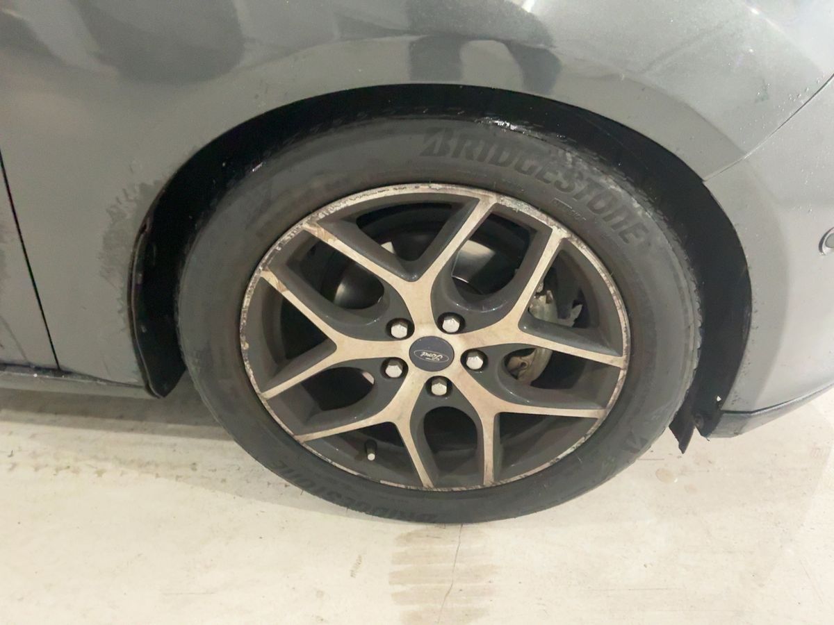 Ford Focus 2016 — photo 12
