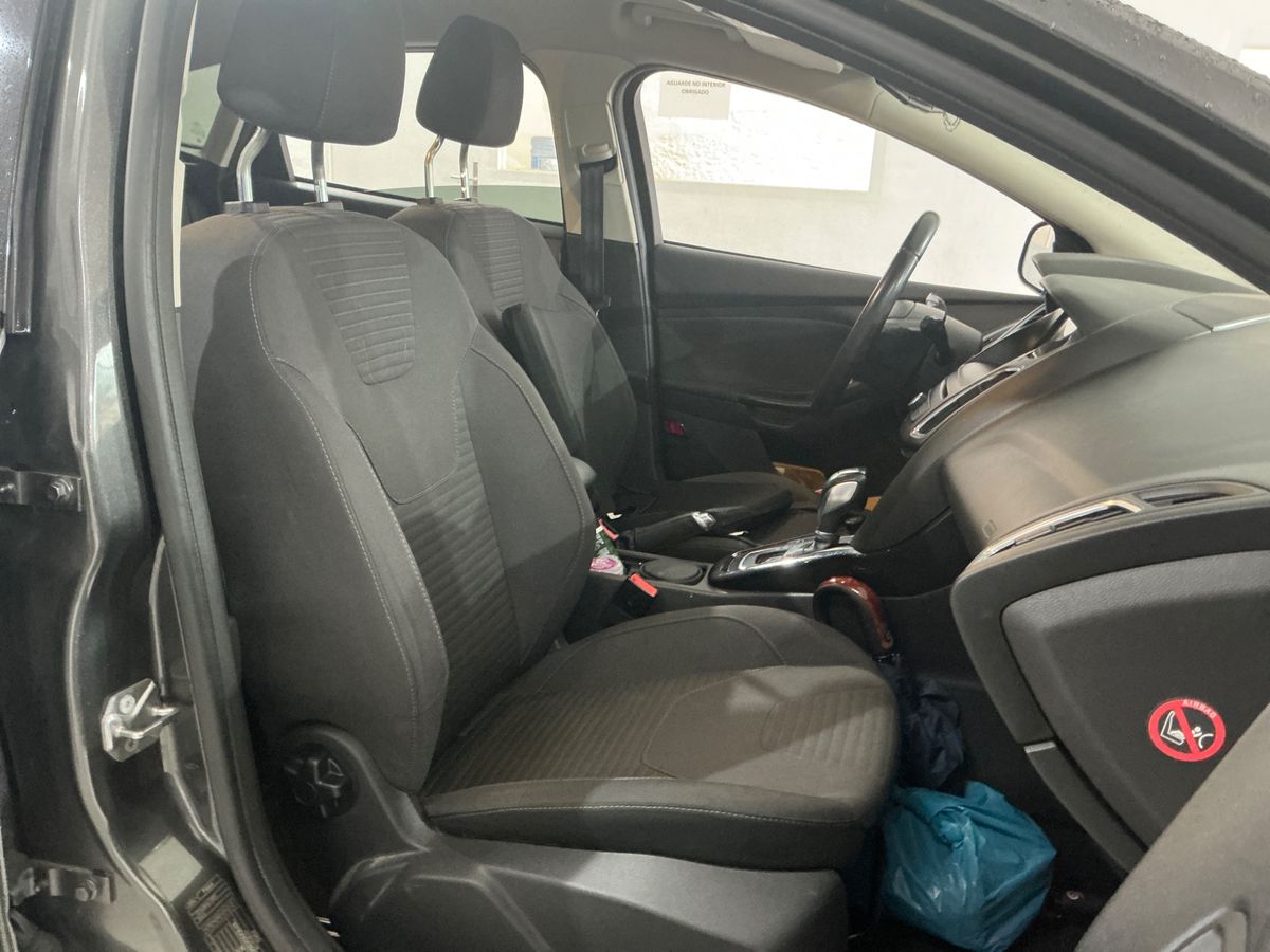 Ford Focus 2016 — photo 30