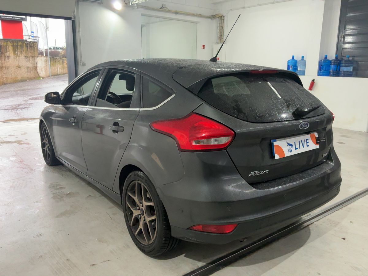 Ford Focus 2016 — photo 7