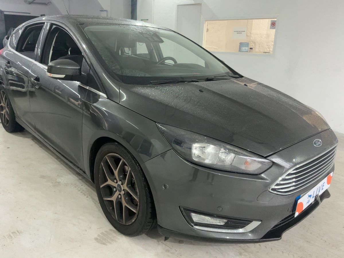 Ford Focus 2016 — photo 13