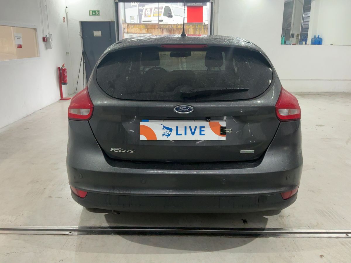 Ford Focus 2016 — photo 8