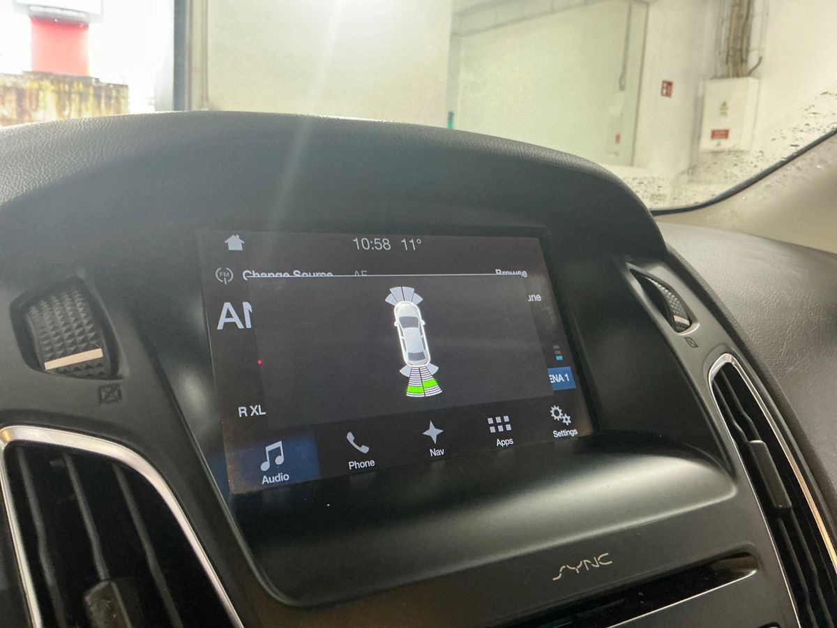 Ford Focus 2016 — photo 38