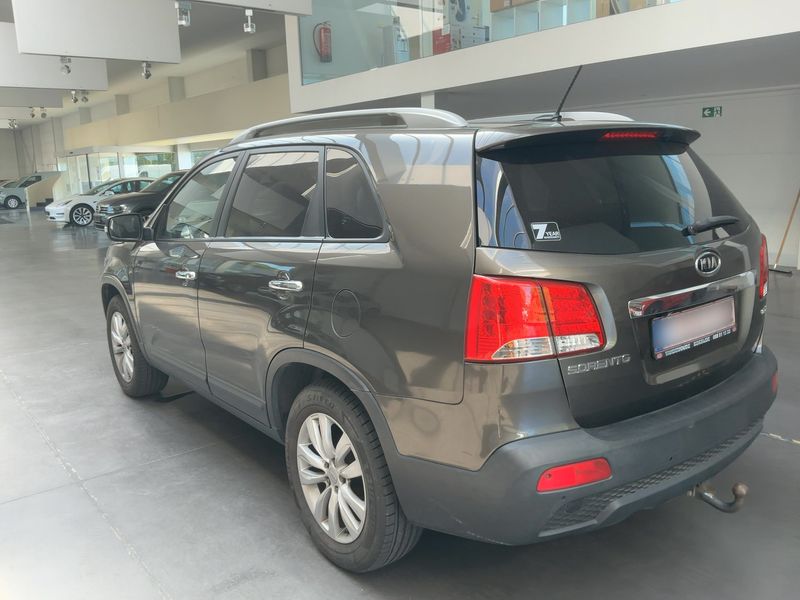 Kia Sorento 2.0 CRDi Concept 2WD — zdjęcie 3