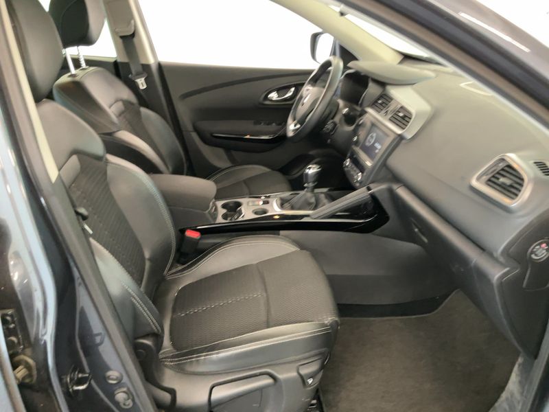 Renault Kadjar 1.2 TCe Limited — zdjęcie 11