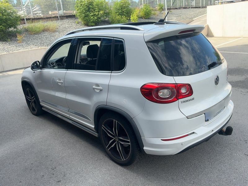Volkswagen Tiguan 2.0 TDI Sport & Style 4Motion 2011 – снимка 6