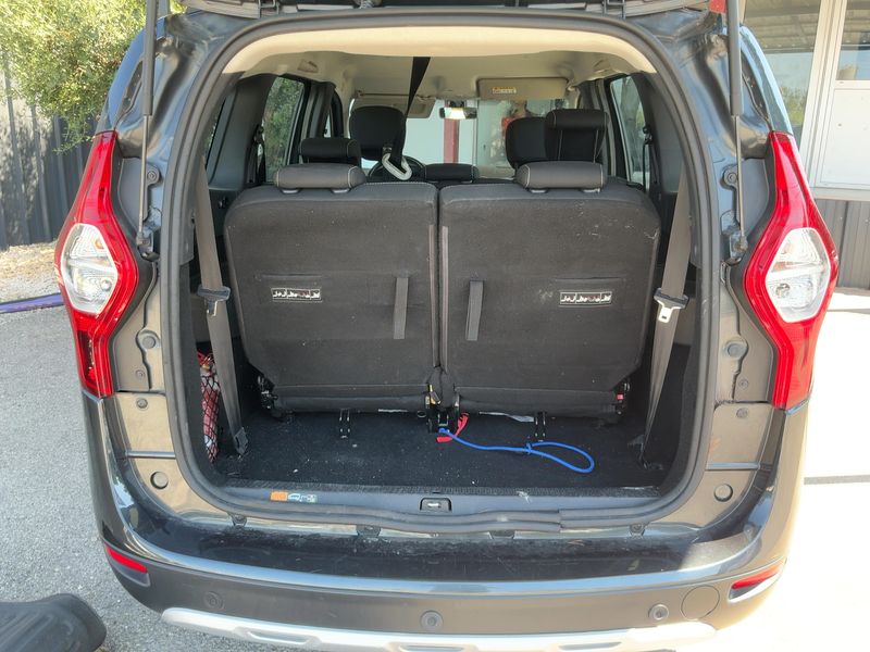 Dacia Lodgy 1.5 Blue dCi Stepway — zdjęcie 10