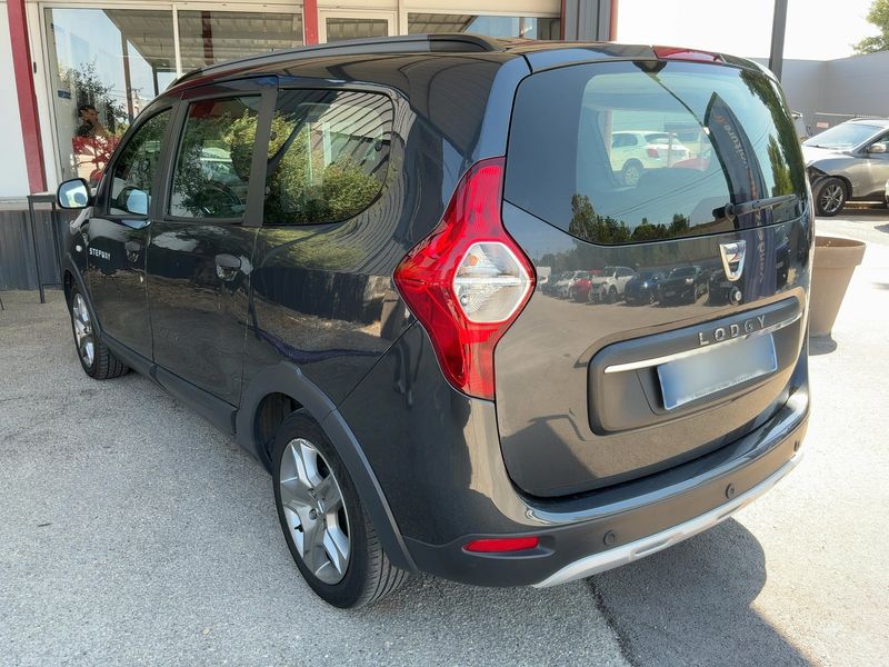 Dacia Lodgy 1.5 Blue dCi Stepway — zdjęcie 3