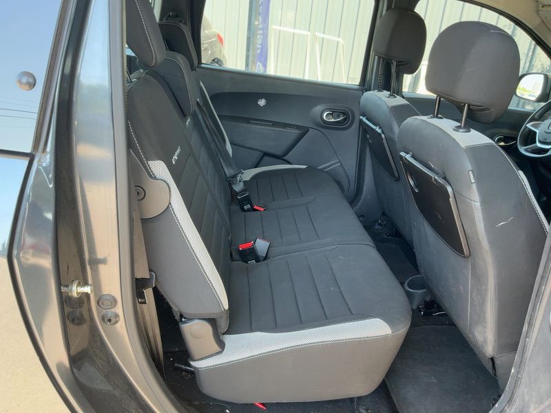 Dacia Lodgy 1.5 Blue dCi Stepway — zdjęcie 14
