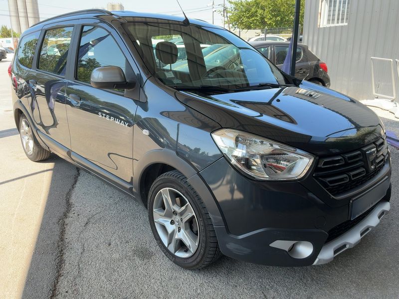 Dacia Lodgy 1.5 Blue dCi Stepway — zdjęcie 8