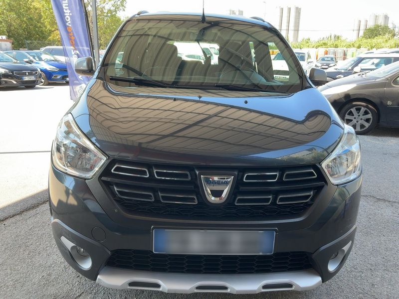 Dacia Lodgy 1.5 Blue dCi Stepway — zdjęcie 9