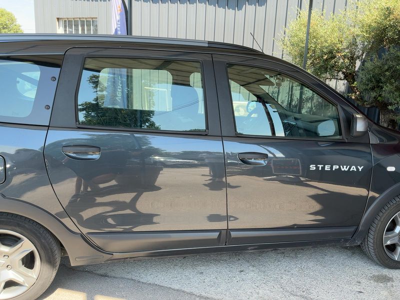 Dacia Lodgy 1.5 Blue dCi Stepway — zdjęcie 7