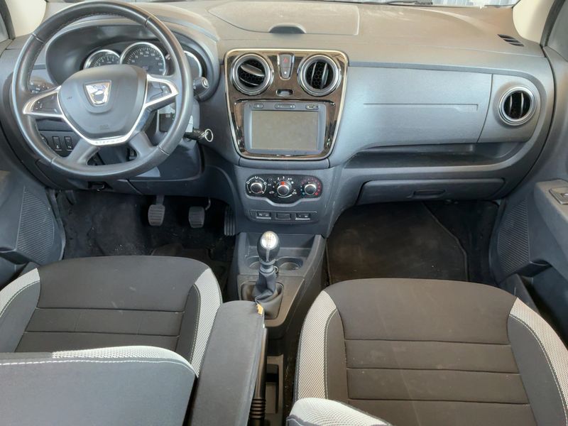 Dacia Lodgy 1.5 Blue dCi Stepway — zdjęcie 12