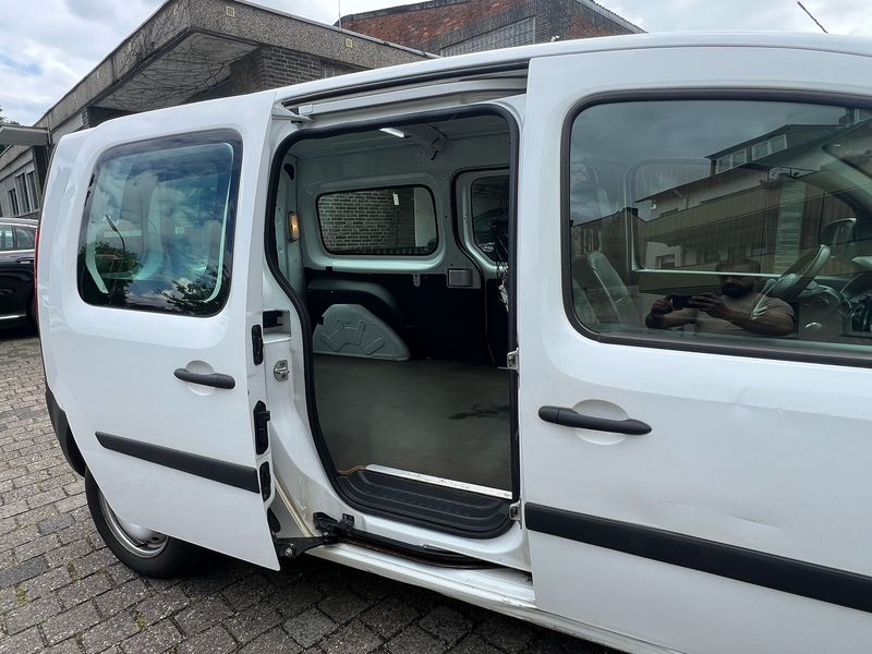 Renault Kangoo 1.5 BLUE dCi Extra — zdjęcie 13