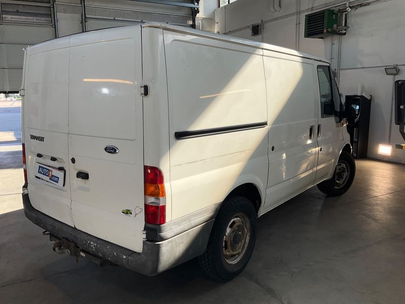 Ford Transit 2.4 TDE FT 330 — zdjęcie 2