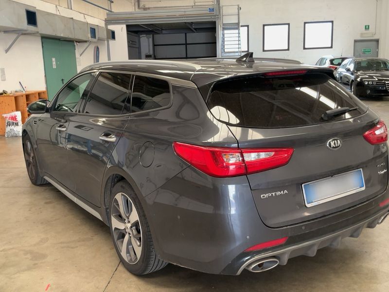 Kia Optima 1.7 CRDi GT Line — zdjęcie 3