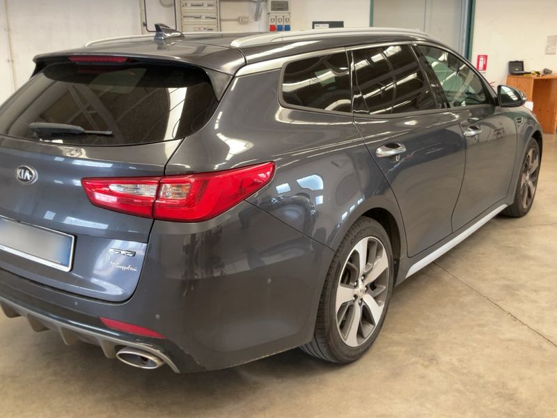 Kia Optima 1.7 CRDi GT Line — zdjęcie 6