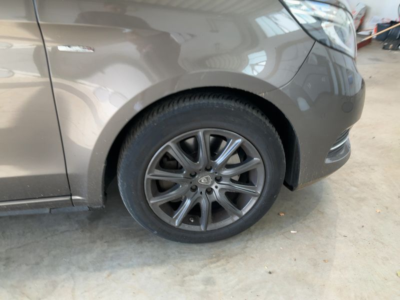 Mercedes-Benz V-Klasse V 250 d lang BlueTEC Avantgarde Edition 2015 – снимка 11