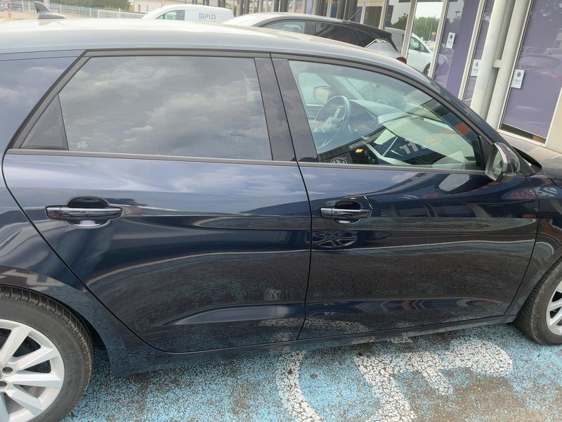 Audi A1 Sportback 25 TFSI Design — zdjęcie 7