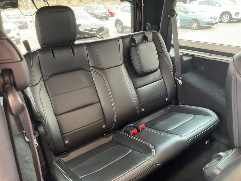 Jeep Wrangler 2.2 CRDi Sahara — zdjęcie 14