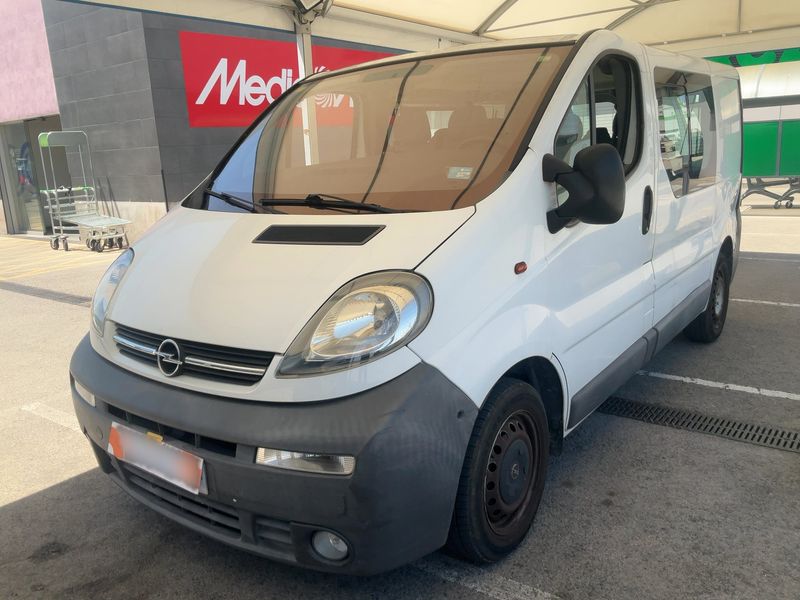 Opel Vivaro 1.9 CDTI Kombi L1H1 2,7t 2005 – снимка 1