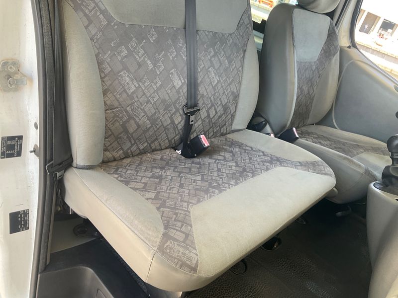 Opel Vivaro 1.9 CDTI Kombi L1H1 2,7t 2005 – снимка 33