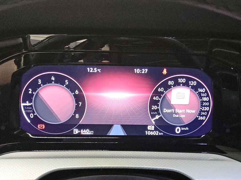Volkswagen Golf VIII 1.0 TSI Move — zdjęcie 17
