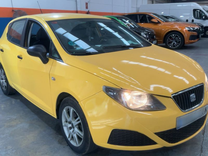 Seat Ibiza 1.2 Reference 2010 – снимка 12
