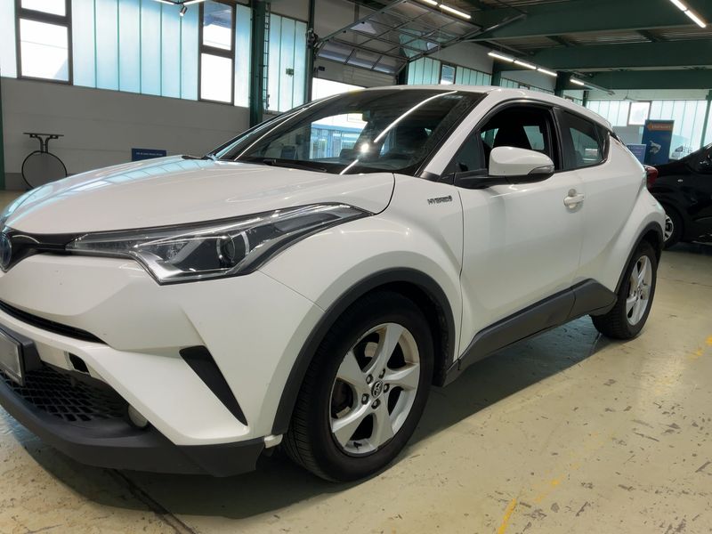 Toyota C-HR 1.8 Hybrid Flow 2018 – снимка 2