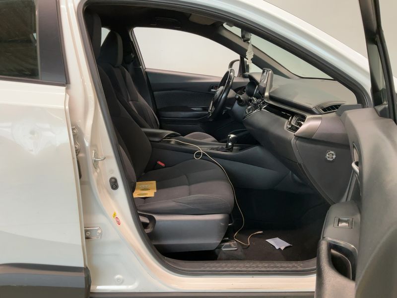 Toyota C-HR 1.8 Hybrid Flow 2018 – снимка 16