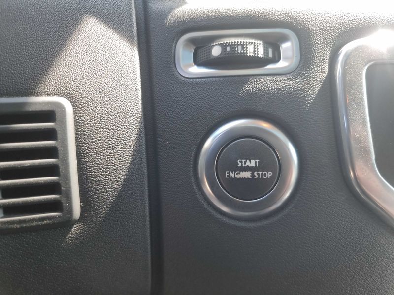 Land Rover Discovery 4 5.0 V8 HSE Luxury Edition — zdjęcie 25