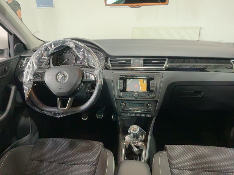 Skoda Rapid Spaceback 1.2 TSI Elegance — zdjęcie 12