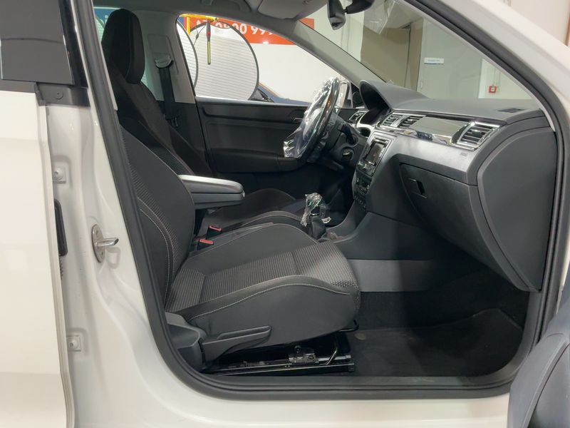 Skoda Rapid Spaceback 1.2 TSI Elegance — zdjęcie 11