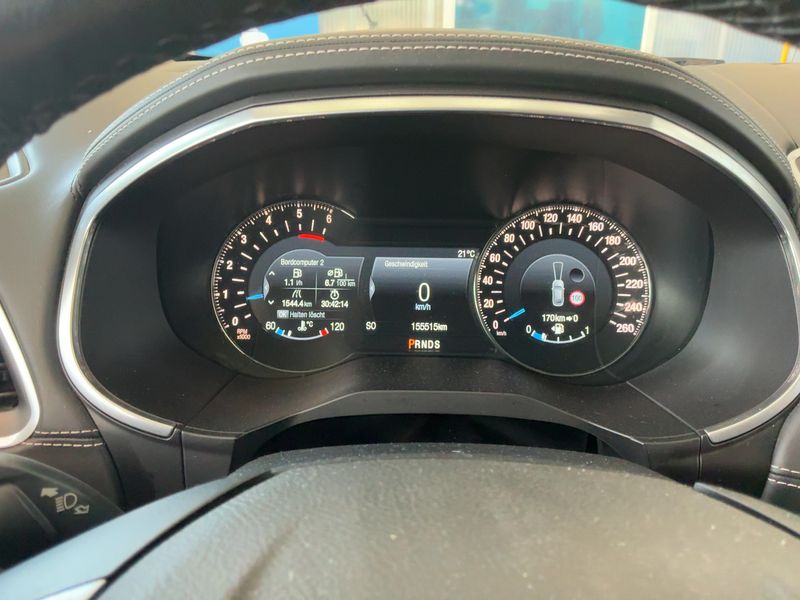 Ford S-Max 2.0 TDCi Vignale AWD — zdjęcie 13