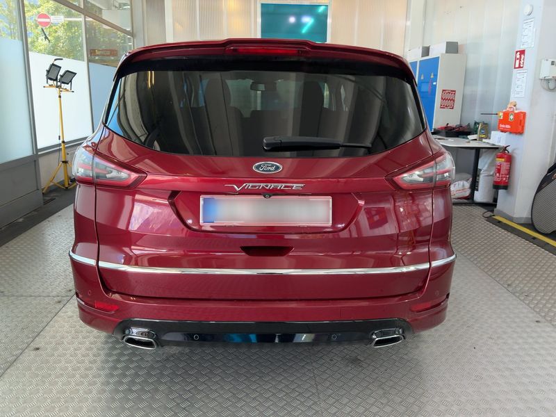 Ford S-Max 2.0 TDCi Vignale AWD — zdjęcie 5