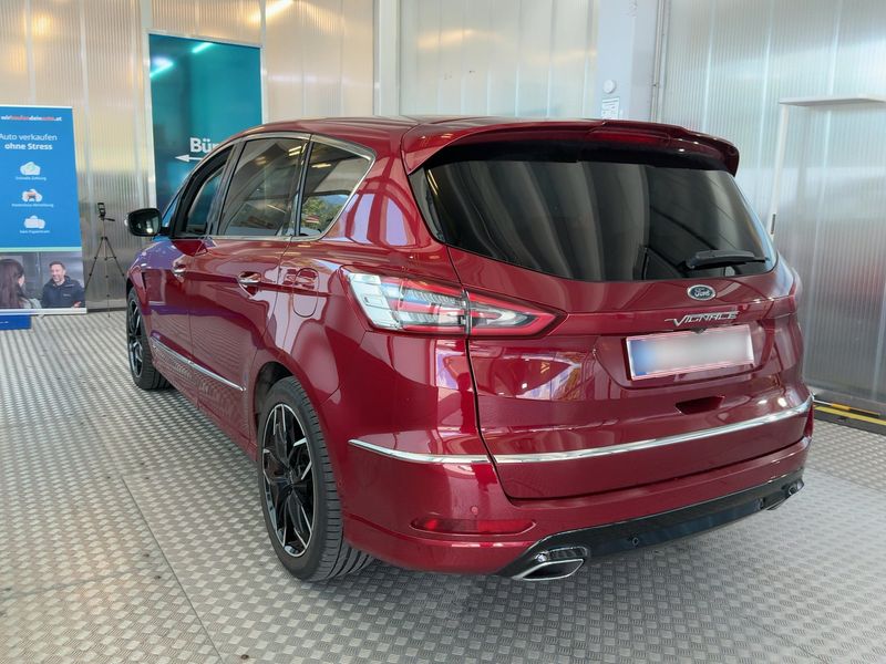 Ford S-Max 2.0 TDCi Vignale AWD — zdjęcie 3