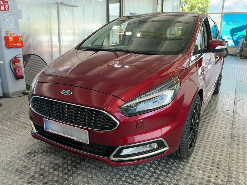 Ford S-Max 2.0 TDCi Vignale AWD
