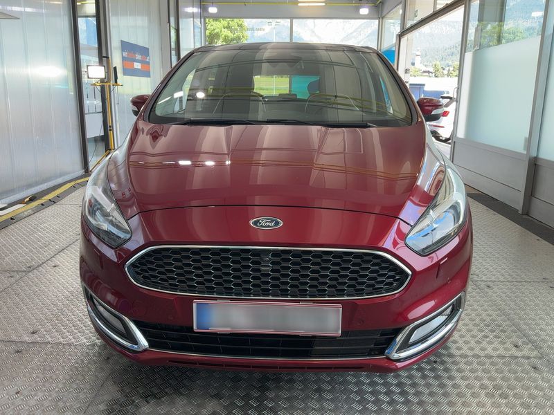 Ford S-Max 2.0 TDCi Vignale AWD — zdjęcie 9