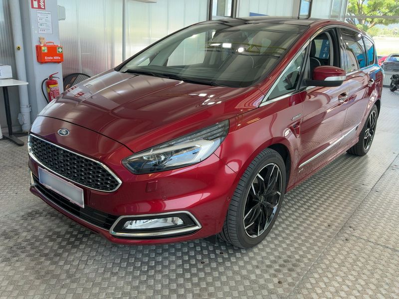 Ford S-Max 2.0 TDCi Vignale AWD — zdjęcie 2