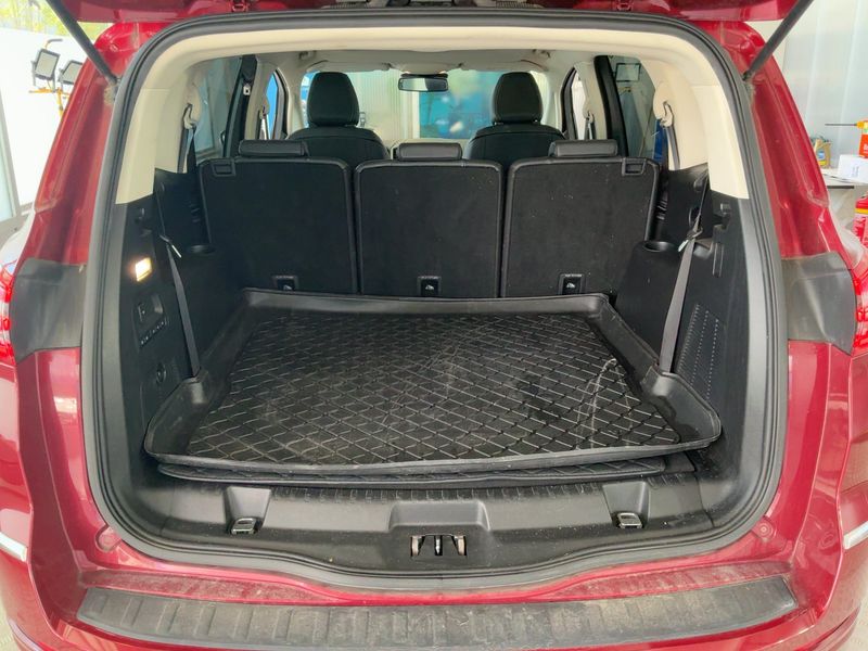 Ford S-Max 2.0 TDCi Vignale AWD — zdjęcie 10