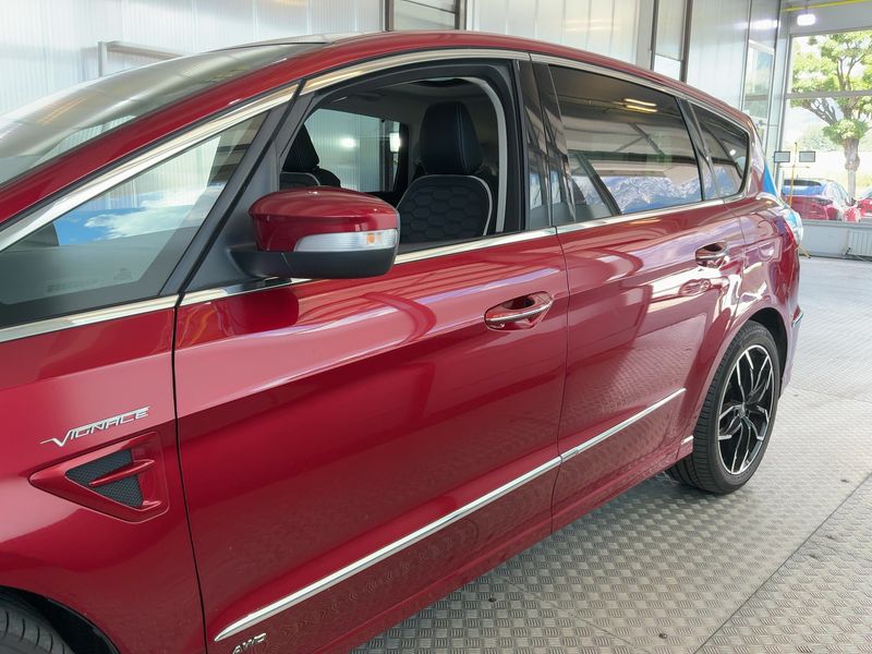 Ford S-Max 2.0 TDCi Vignale AWD — zdjęcie 4