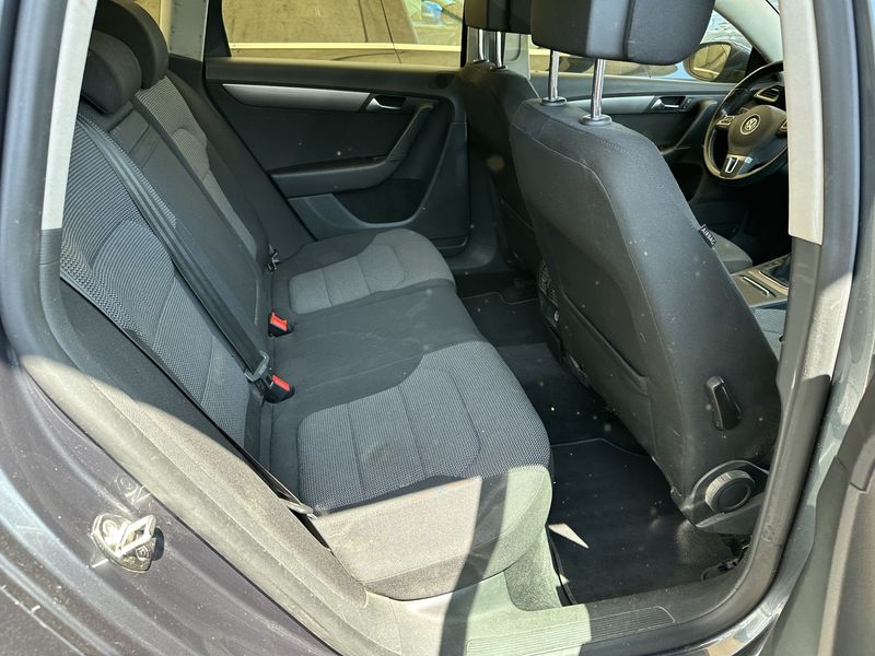 Volkswagen Passat 2.0 TDI Comfortline BlueMotion Tech — zdjęcie 14