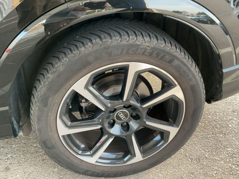 Audi Q3 35 TDI S line 2022 – снимка 5