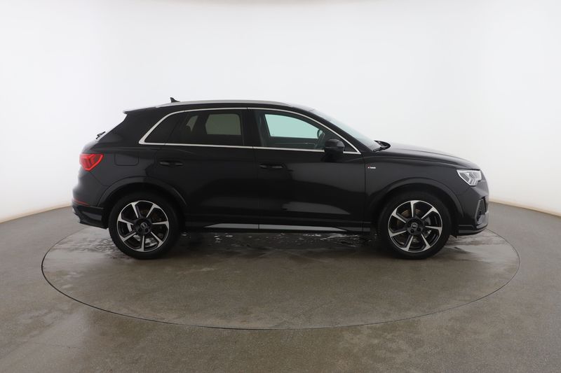 Audi Q3 35 TDI S line 2022 – снимка 10