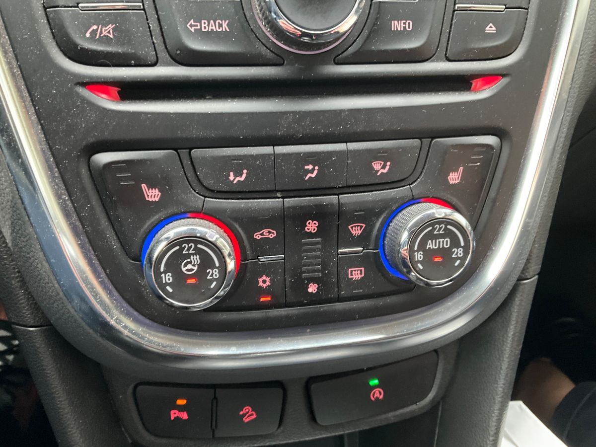 Opel Mokka 2016 — photo 29
