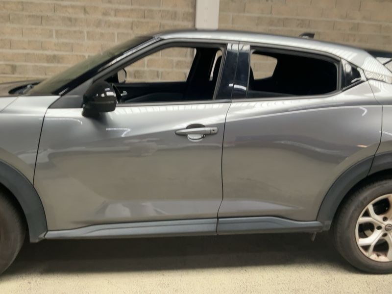 Nissan Juke 1.0 DIG-T N-Connecta — zdjęcie 4