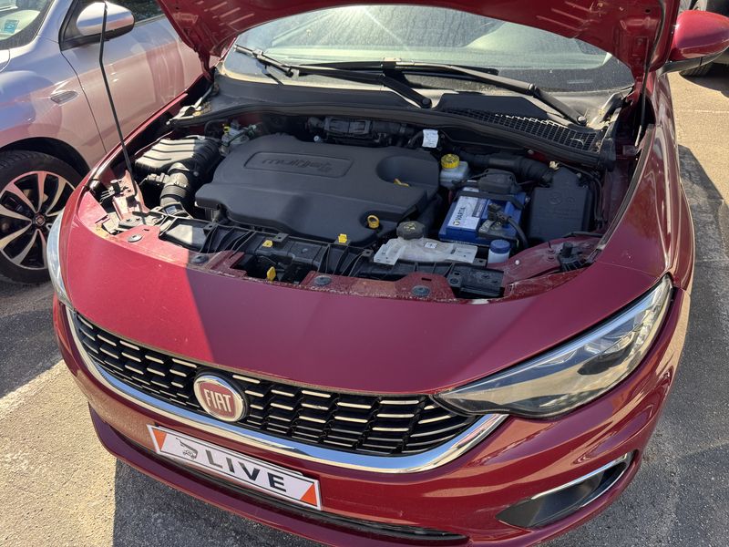 Fiat Tipo 1.6 JTDM Lounge — zdjęcie 8